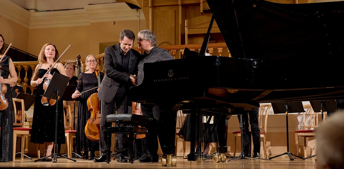 Камерный оркестр и Никита Мндоянц выступили в Кирхе Камерный оркестр и Никита Мндоянц выступили в Кирхе